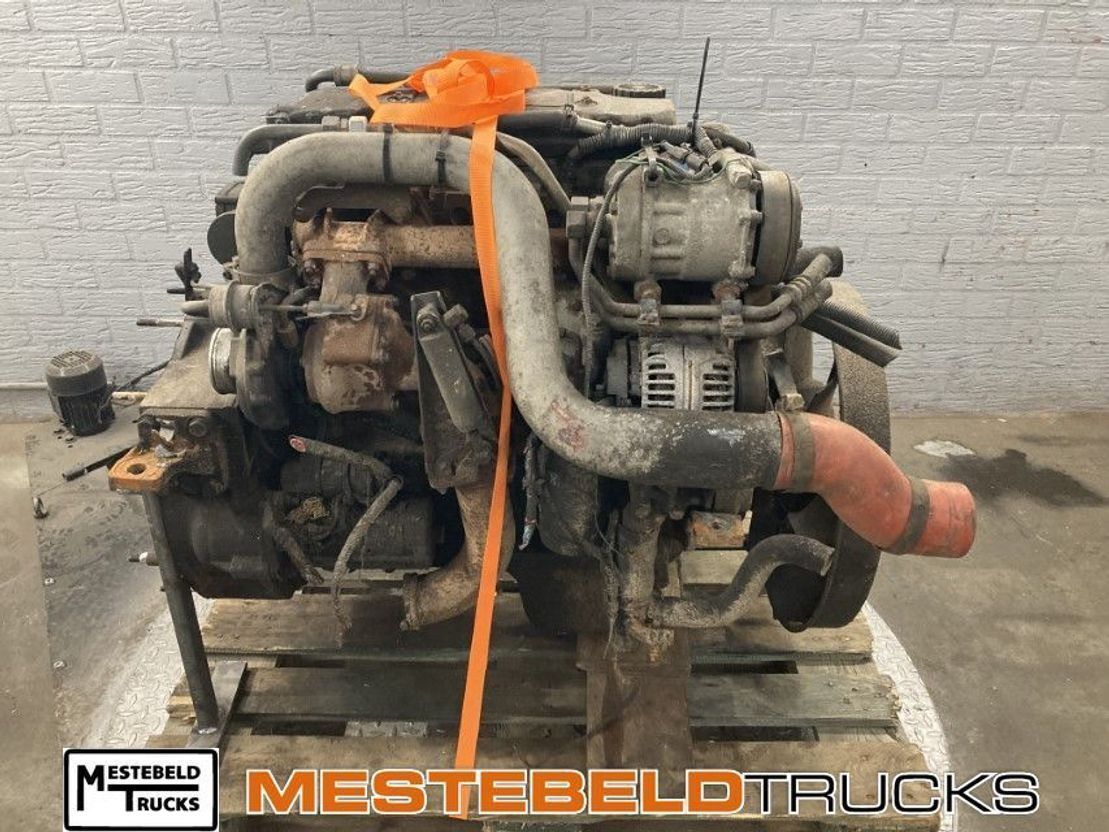 Iveco Motor Tector F4AE0481A - Motor és alkatrészek - Teherautó: 1 kép. Iveco Motor Tector F4AE0481A - Motor és alkatrészek - Teherautó: 1 kép.