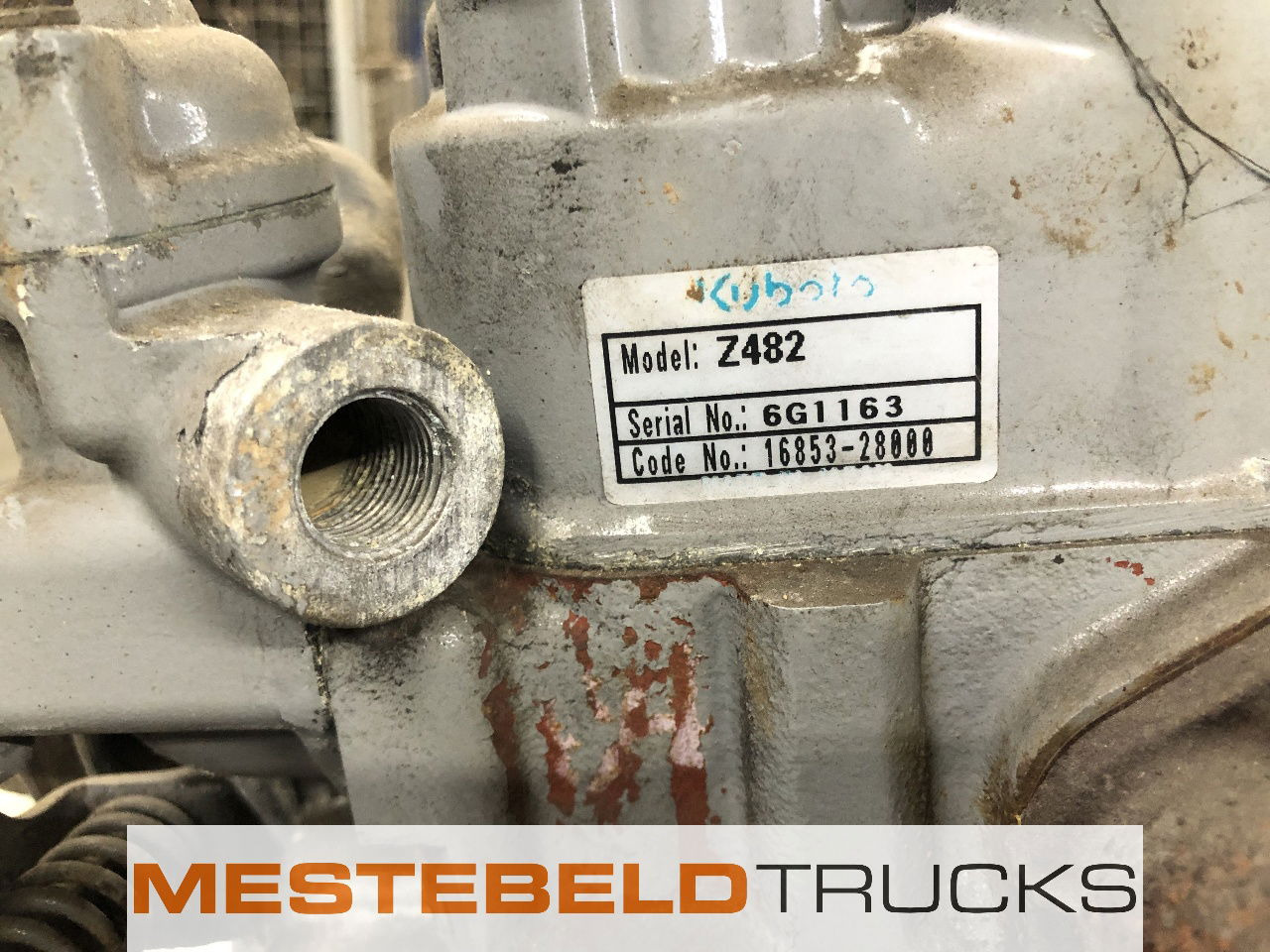 Kubota Motor - Motor - Teherautó: 3 kép. Kubota Motor - Motor - Teherautó: 3 kép.