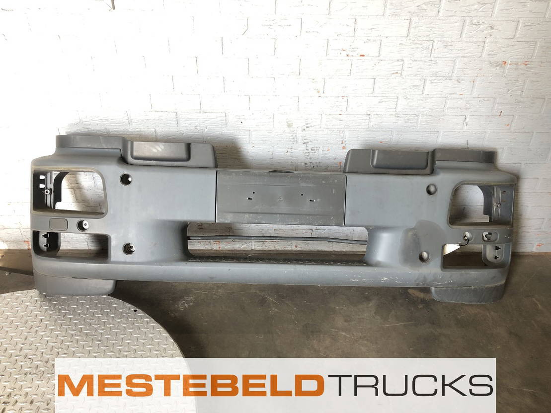 MAN Bumper - Lökhárító - Teherautó: 1 kép. MAN Bumper - Lökhárító - Teherautó: 1 kép.