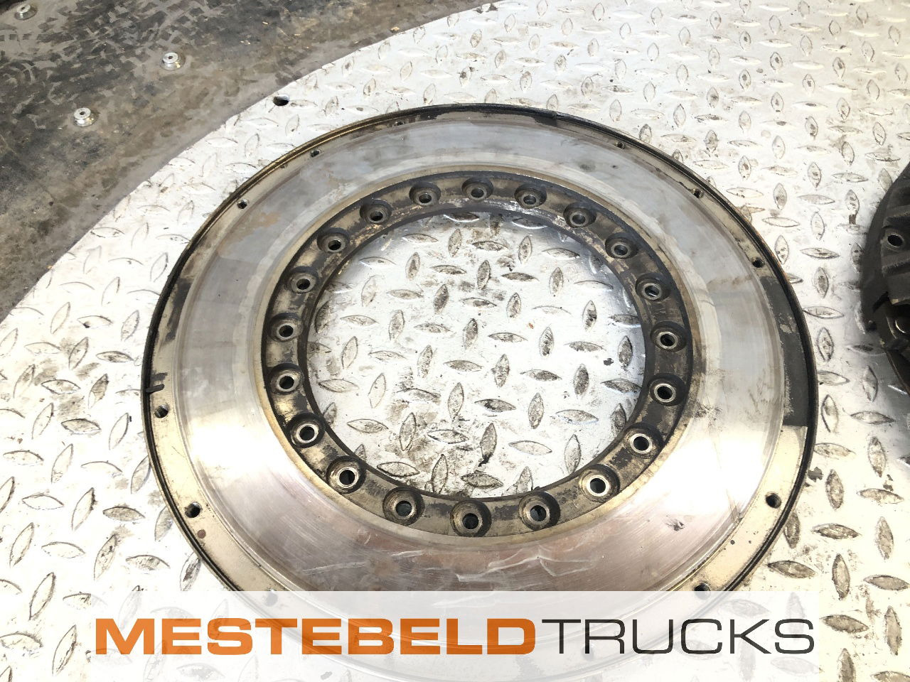 MAN Koppelingsset WSK 440 - Kuplung és alkatrészek - Teherautó: 4 kép. MAN Koppelingsset WSK 440 - Kuplung és alkatrészek - Teherautó: 4 kép.