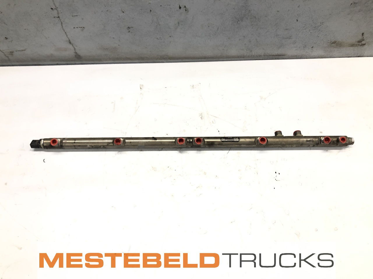 Mercedes-Benz Brandstofrail OM471 LA - Motor - Teherautó: 1 kép. Mercedes-Benz Brandstofrail OM471 LA - Motor - Teherautó: 1 kép.