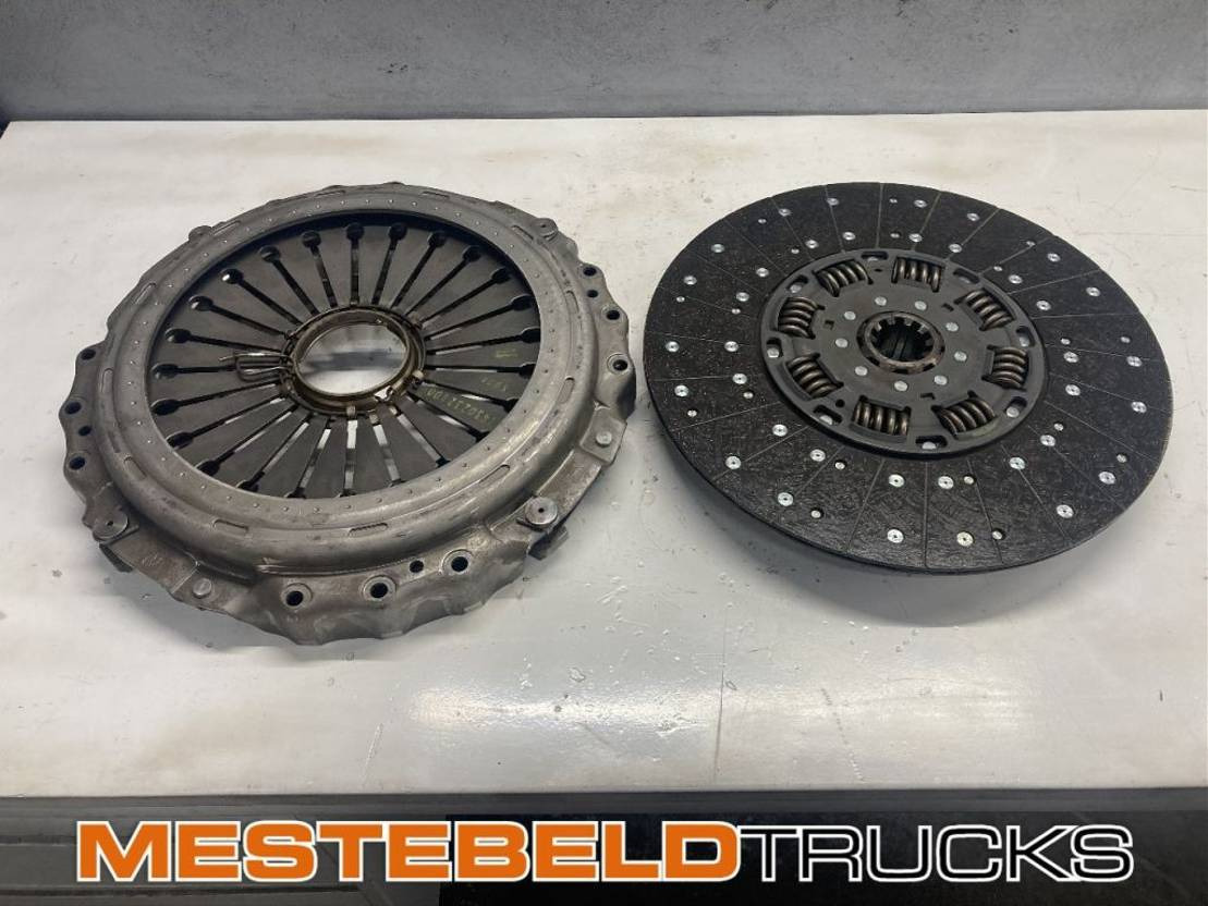 Mercedes-Benz Koppelingsset - Kuplung és alkatrészek - Teherautó: 1 kép. Mercedes-Benz Koppelingsset - Kuplung és alkatrészek - Teherautó: 1 kép.