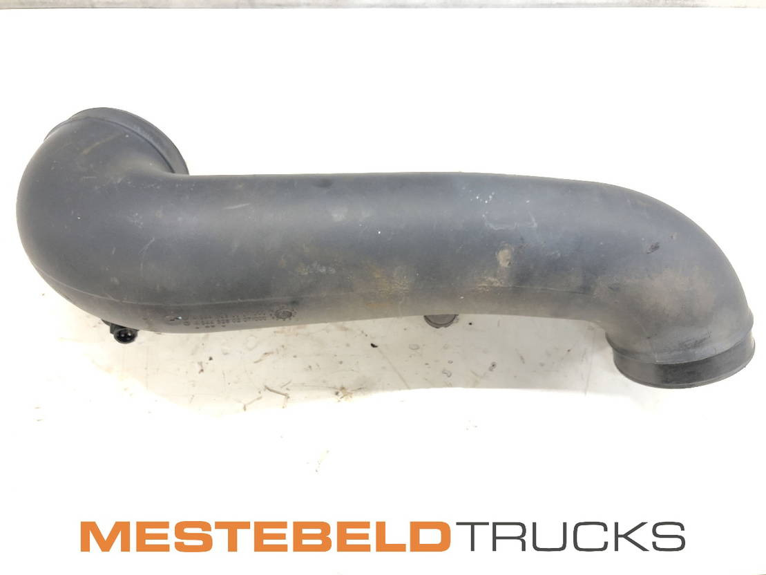 Mercedes-Benz Luchtinlaatbuis - Légbeszívó cső - Teherautó: 1 kép. Mercedes-Benz Luchtinlaatbuis - Légbeszívó cső - Teherautó: 1 kép.