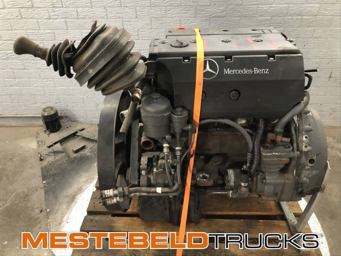 Mercedes-Benz Motor OM904 LA III - Motor és alkatrészek - Teherautó: 1 kép. Mercedes-Benz Motor OM904 LA III - Motor és alkatrészek - Teherautó: 1 kép.