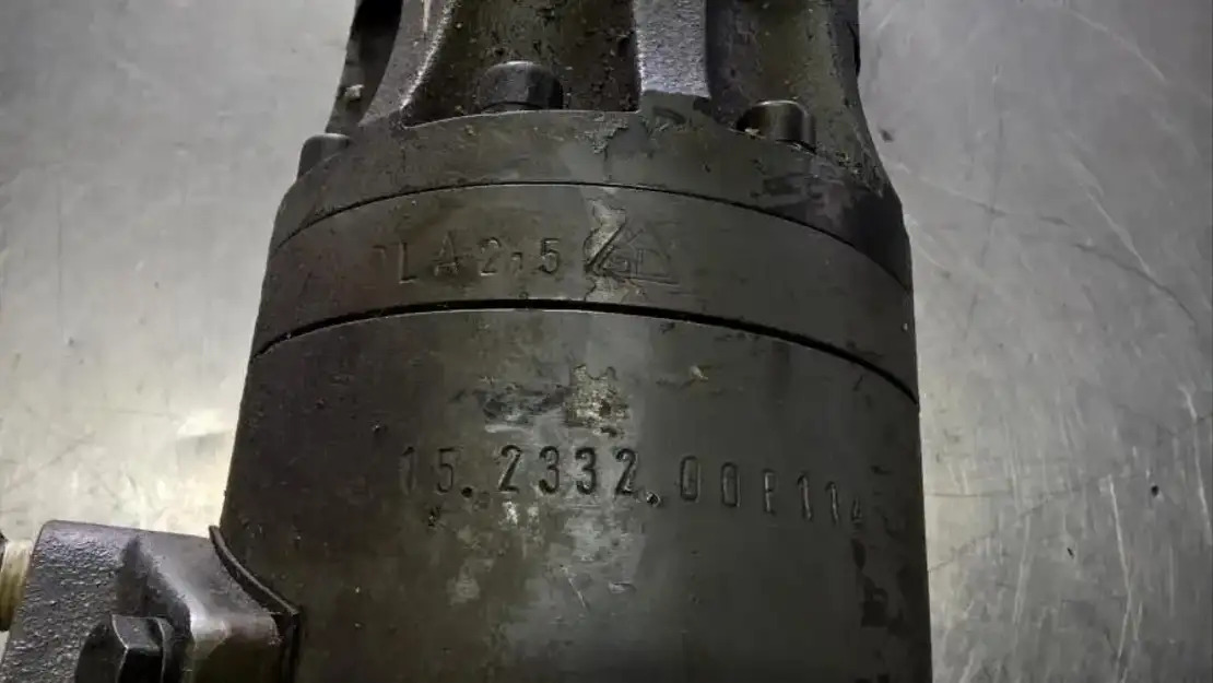 Mercedes-Benz Startmotor pneumatisch - Fék alkatrészek - Teherautó: 1 kép. Mercedes-Benz Startmotor pneumatisch - Fék alkatrészek - Teherautó: 1 kép.