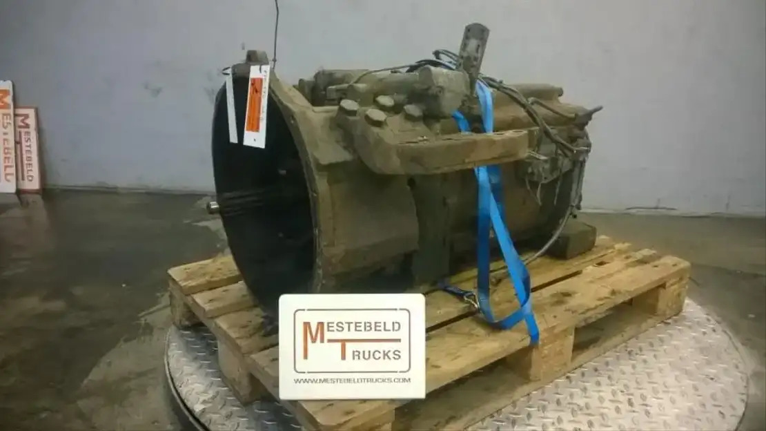 Mercedes-Benz Versnellingsbak GV 4/110-6/9.0 - Sebességváltó és alkatrészek - Teherautó: 1 kép. Mercedes-Benz Versnellingsbak GV 4/110-6/9.0 - Sebességváltó és alkatrészek - Teherautó: 1 kép.