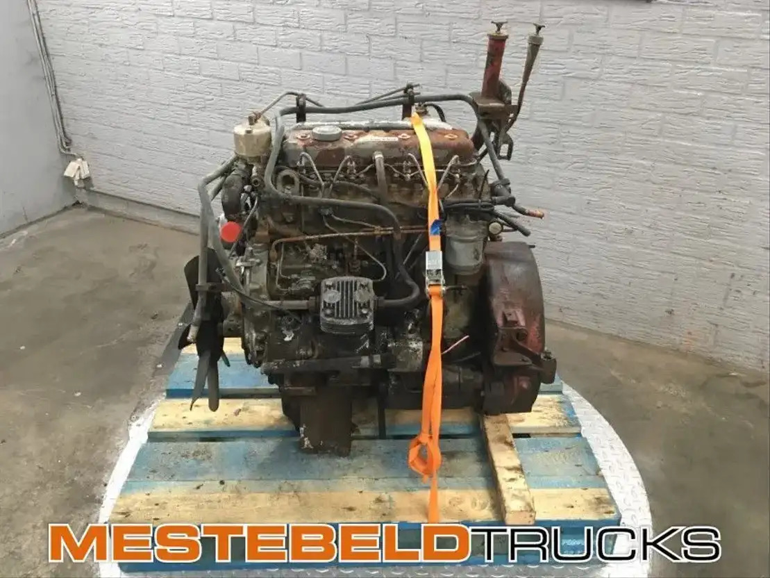 Perkins Motor 4 cilinder - Motor - Teherautó: 2 kép. Perkins Motor 4 cilinder - Motor - Teherautó: 2 kép.