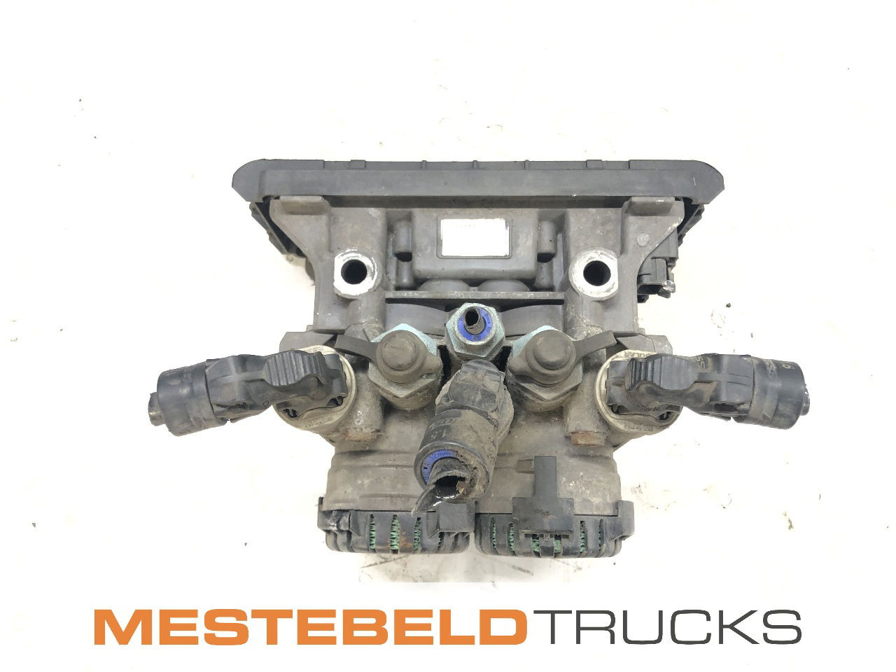 Renault Achterasmodulator - Fék alkatrészek - Teherautó: 1 kép. Renault Achterasmodulator - Fék alkatrészek - Teherautó: 1 kép.