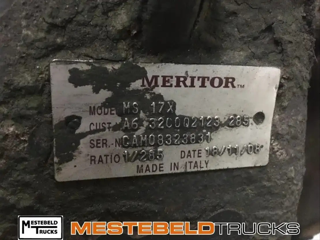 Renault D ifferentieel MS 17X 2,85-1 - Hátsó tengely - Teherautó: 2 kép. Renault D ifferentieel MS 17X 2,85-1 - Hátsó tengely - Teherautó: 2 kép.