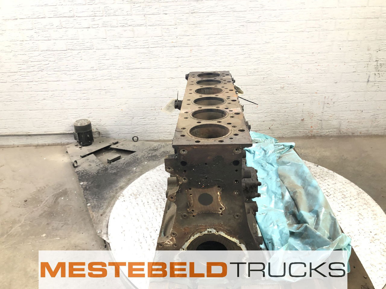 Renault Motorblok DXI 13 Magnum - Motor - Teherautó: 4 kép. Renault Motorblok DXI 13 Magnum - Motor - Teherautó: 4 kép.