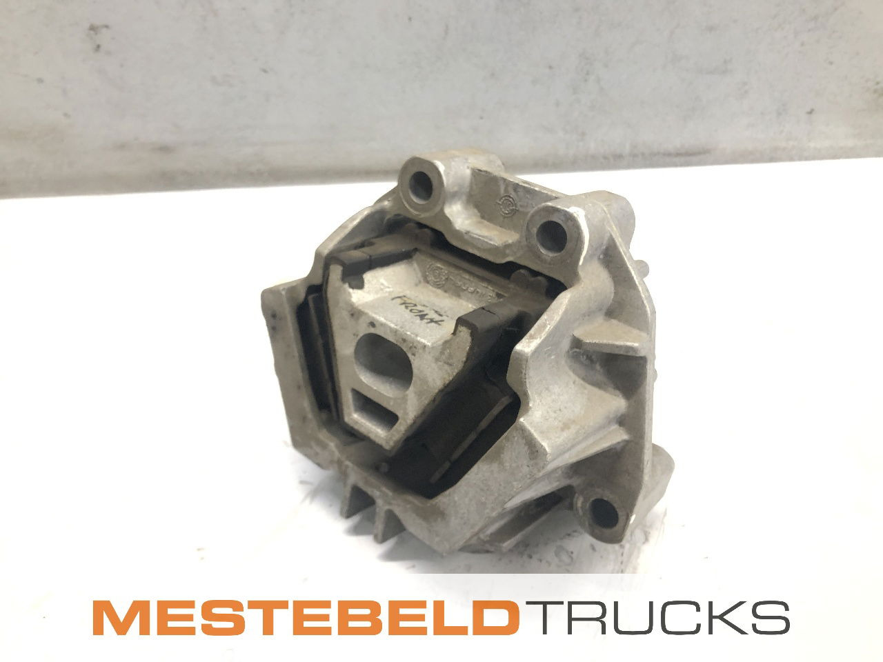 Renault Motorsteun Midlum - Keret/ Alváz - Teherautó: 1 kép. Renault Motorsteun Midlum - Keret/ Alváz - Teherautó: 1 kép.