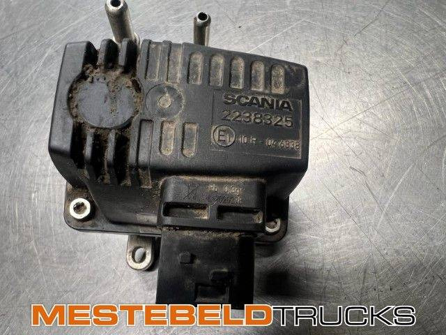 Scania Doseereenheid reductant ad-blue - Kipufogórendszer - Teherautó: 1 kép. Scania Doseereenheid reductant ad-blue - Kipufogórendszer - Teherautó: 1 kép.