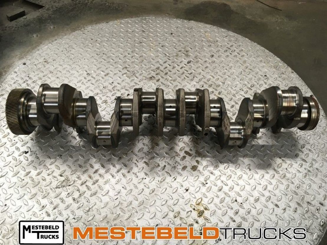 Scania Krukas DC 13 - Motor és alkatrészek - Teherautó: 1 kép. Scania Krukas DC 13 - Motor és alkatrészek - Teherautó: 1 kép.