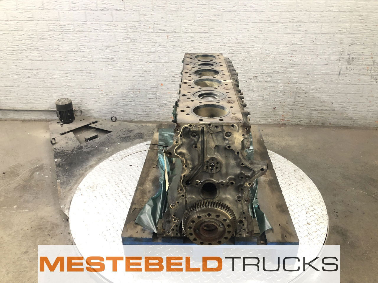 Volvo Draaiend gedeelte FH - Motor - Teherautó: 2 kép. Volvo Draaiend gedeelte FH - Motor - Teherautó: 2 kép.