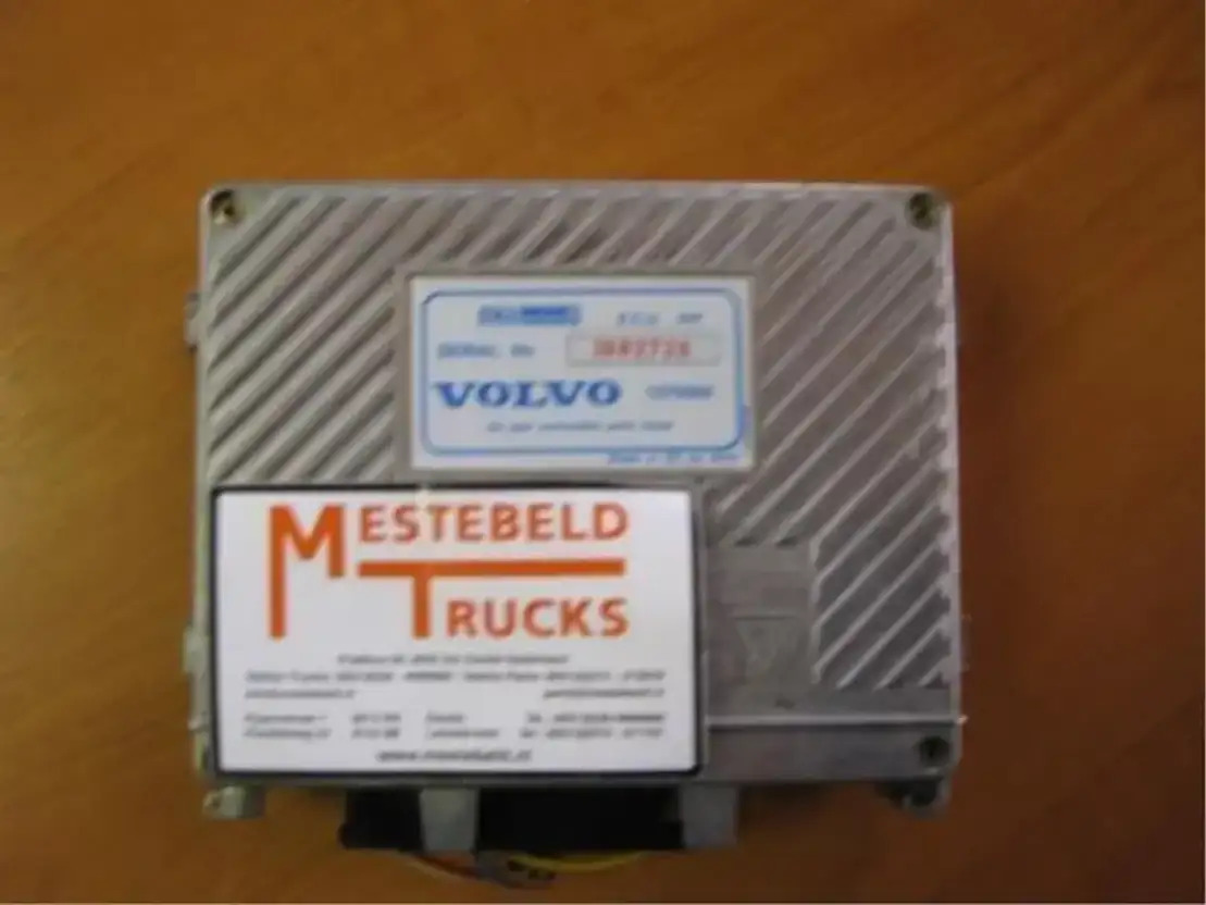 Volvo ECU unit FL 6 - Elektromos rendszer - Teherautó: 1 kép. Volvo ECU unit FL 6 - Elektromos rendszer - Teherautó: 1 kép.