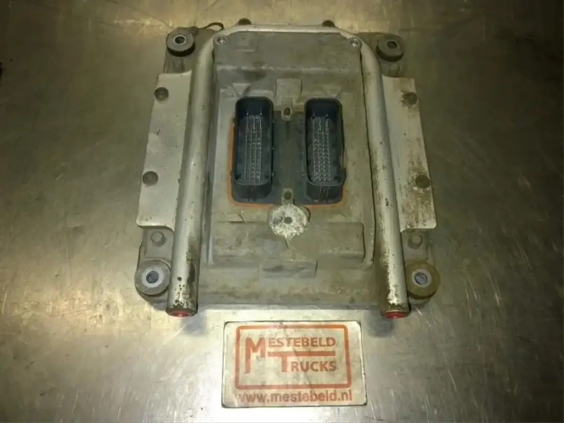 Volvo ECU unit FL - Elektromos rendszer - Teherautó: 1 kép. Volvo ECU unit FL - Elektromos rendszer - Teherautó: 1 kép.