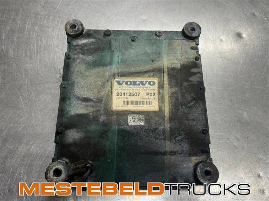 Volvo Ecu motor D7C 250 - Elektromos rendszer - Teherautó: 1 kép. Volvo Ecu motor D7C 250 - Elektromos rendszer - Teherautó: 1 kép.