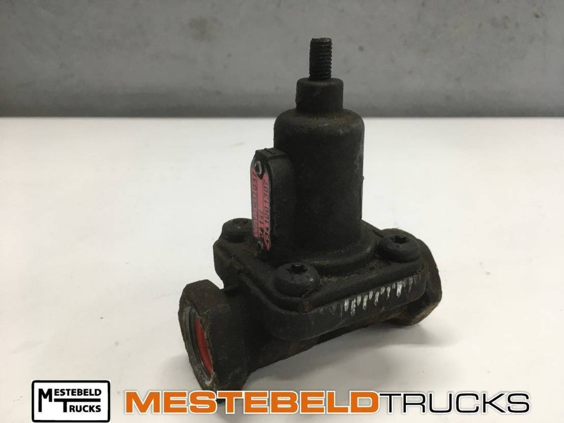 Volvo Overstroomklep FH16 - Szelep - Teherautó: 1 kép. Volvo Overstroomklep FH16 - Szelep - Teherautó: 1 kép.