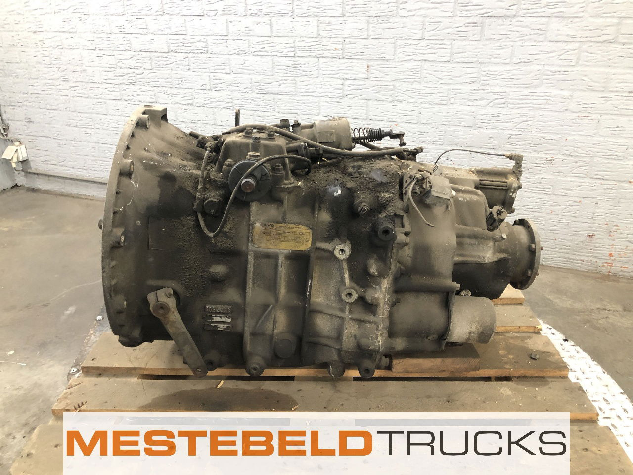 Volvo Versnellingsbak R1000 FL7 - Sebességváltó és alkatrészek - Teherautó: 3 kép. Volvo Versnellingsbak R1000 FL7 - Sebességváltó és alkatrészek - Teherautó: 3 kép.