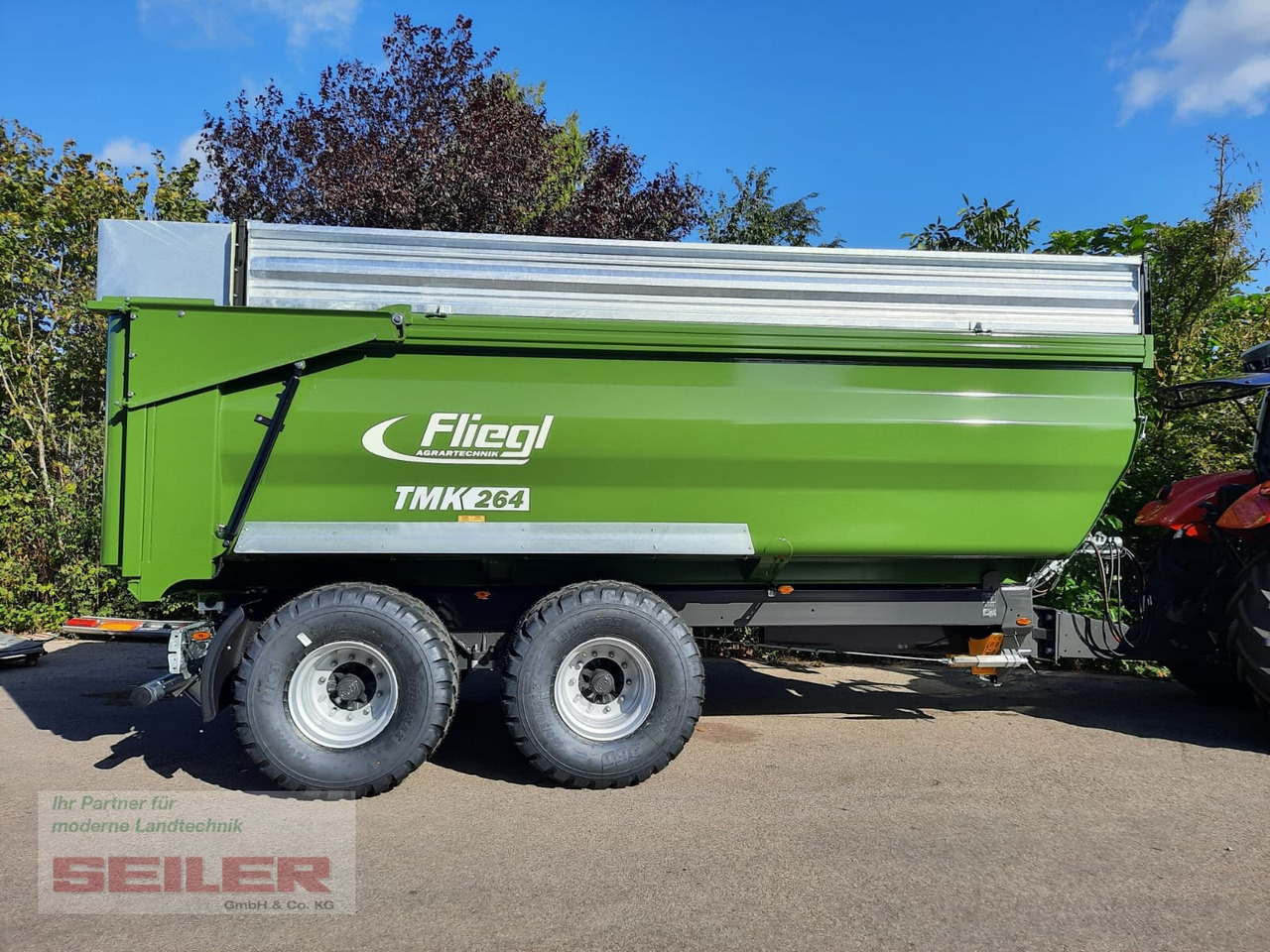 Fliegl TMK 264 FOX 32m³ - Mezőgazdasági billenőpótkocsi: 2 kép. Fliegl TMK 264 FOX 32m³ - Mezőgazdasági billenőpótkocsi: 2 kép.