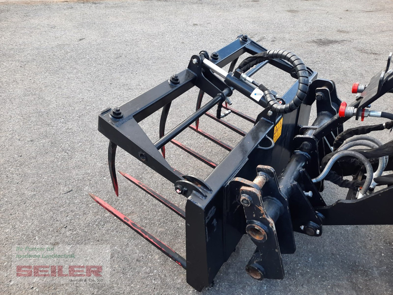 JCB Krokodilgebiss 1400 mm - Silózó berendezések: 5 kép. JCB Krokodilgebiss 1400 mm - Silózó berendezések: 5 kép.