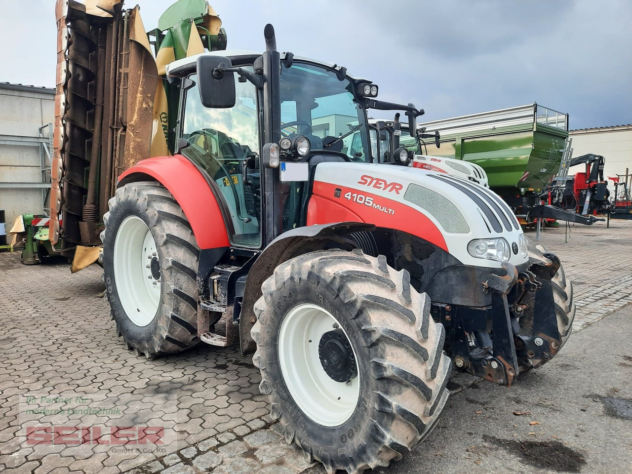 Steyr Multi 4105 EcoTech - Traktor: 2 kép. Steyr Multi 4105 EcoTech - Traktor: 2 kép.