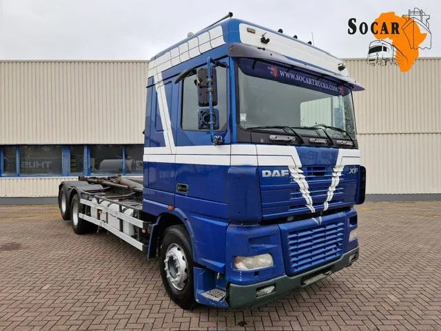 DAF XF 95.430 Euro 4 6x2 Manual-Gear - Alvaz teherautó: 1 kép. DAF XF 95.430 Euro 4 6x2 Manual-Gear - Alvaz teherautó: 1 kép.
