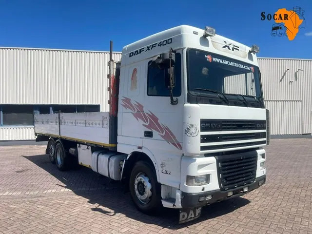 DAF XF 95 8 Tires (6x2) euro 2 - Platós teherautó: 1 kép. DAF XF 95 8 Tires (6x2) euro 2 - Platós teherautó: 1 kép.