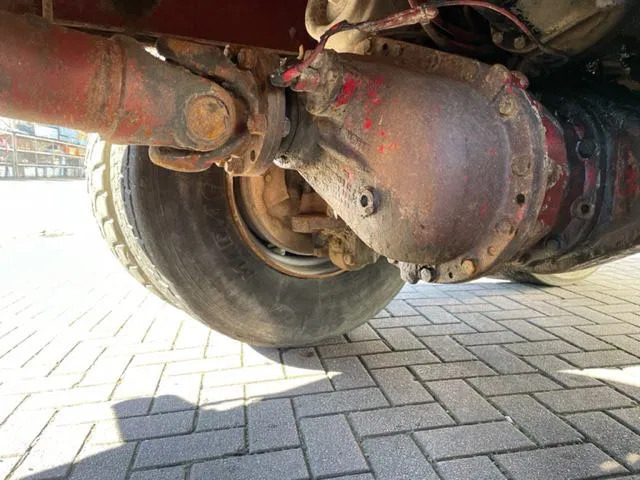 Mercedes-Benz AK 2635 6x4 V8 - Billenőplatós teherautó: 5 kép. Mercedes-Benz AK 2635 6x4 V8 - Billenőplatós teherautó: 5 kép.