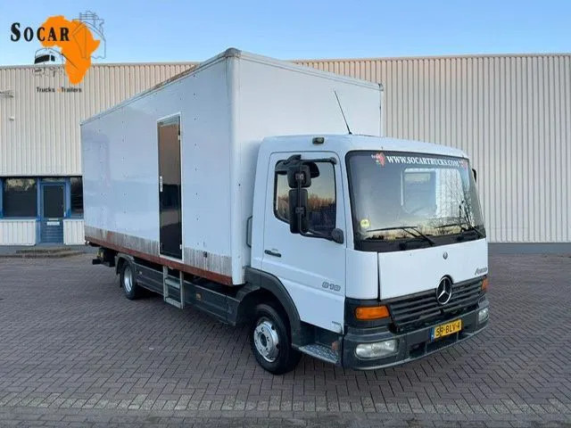 Mercedes-Benz Atego 818 EURO 3 Full Steel Manual Gear-box NL-Truck - Dobozos felépítményű teherautó: 1 kép. Mercedes-Benz Atego 818 EURO 3 Full Steel Manual Gear-box NL-Truck - Dobozos felépítményű teherautó: 1 kép.