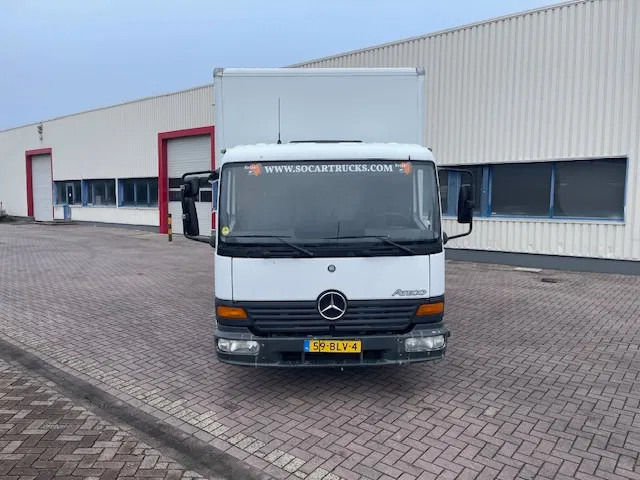 Mercedes-Benz Atego 818 Full Steel EURO 3 Manual gear NL-Truck - Dobozos felépítményű teherautó: 5 kép. Mercedes-Benz Atego 818 Full Steel EURO 3 Manual gear NL-Truck - Dobozos felépítményű teherautó: 5 kép.