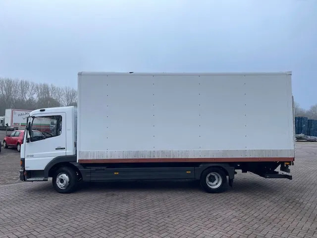 Mercedes-Benz Atego 818 Full Steel EURO 3 Manual gear NL-Truck - Dobozos felépítményű teherautó: 2 kép. Mercedes-Benz Atego 818 Full Steel EURO 3 Manual gear NL-Truck - Dobozos felépítményű teherautó: 2 kép.