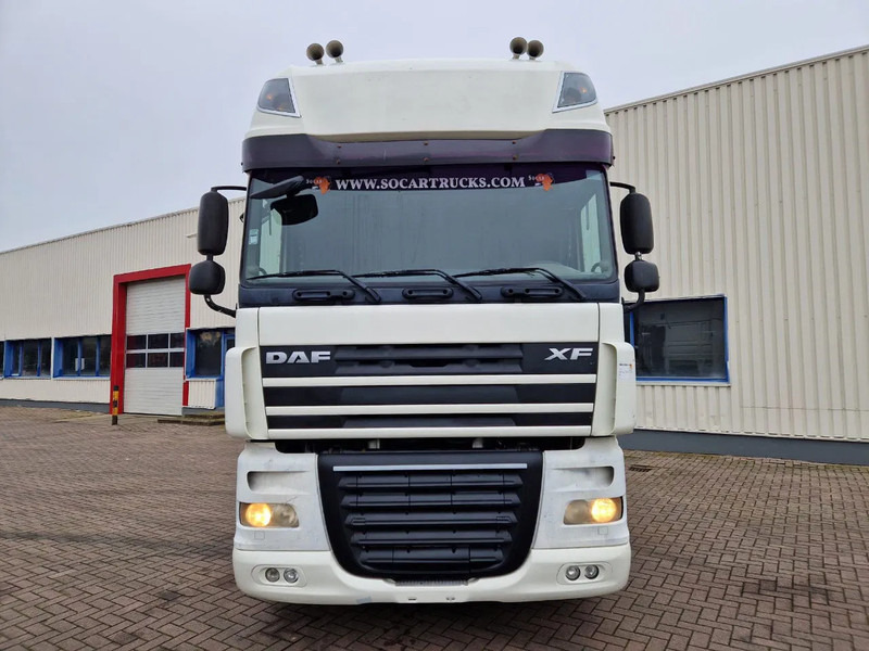 DAF XF 105.510 Euro 5 Automatic Retarder - Nyergesvontató: 2 kép. DAF XF 105.510 Euro 5 Automatic Retarder - Nyergesvontató: 2 kép.