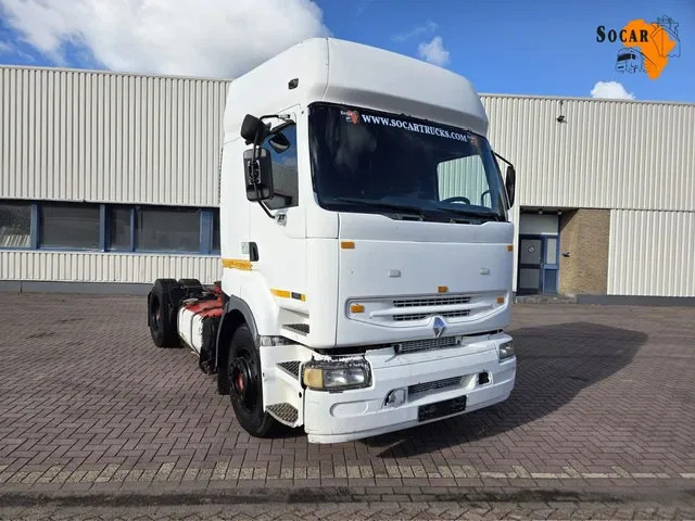 Renault Premium 380 Euro 2 Manual pomp - Nyergesvontató: 1 kép. Renault Premium 380 Euro 2 Manual pomp - Nyergesvontató: 1 kép.