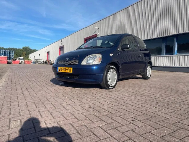 Toyota Yaris 1.3 3DRS - Hatchback: 3 kép. Toyota Yaris 1.3 3DRS - Hatchback: 3 kép.