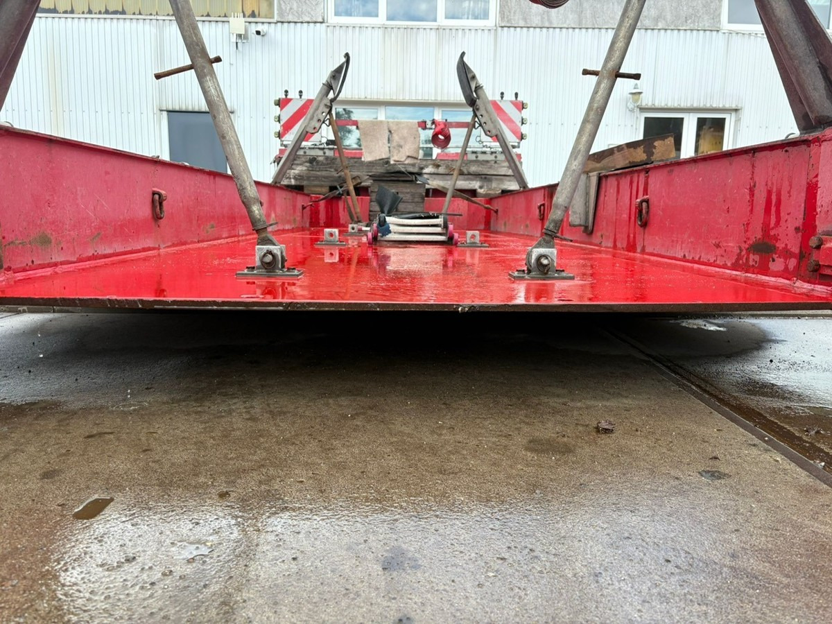 FAYMONVILLE STBZ - 2AA Megamax Yachttransport - Félpótkocsi mélybölcsős: 5 kép. FAYMONVILLE STBZ - 2AA Megamax Yachttransport - Félpótkocsi mélybölcsős: 5 kép.