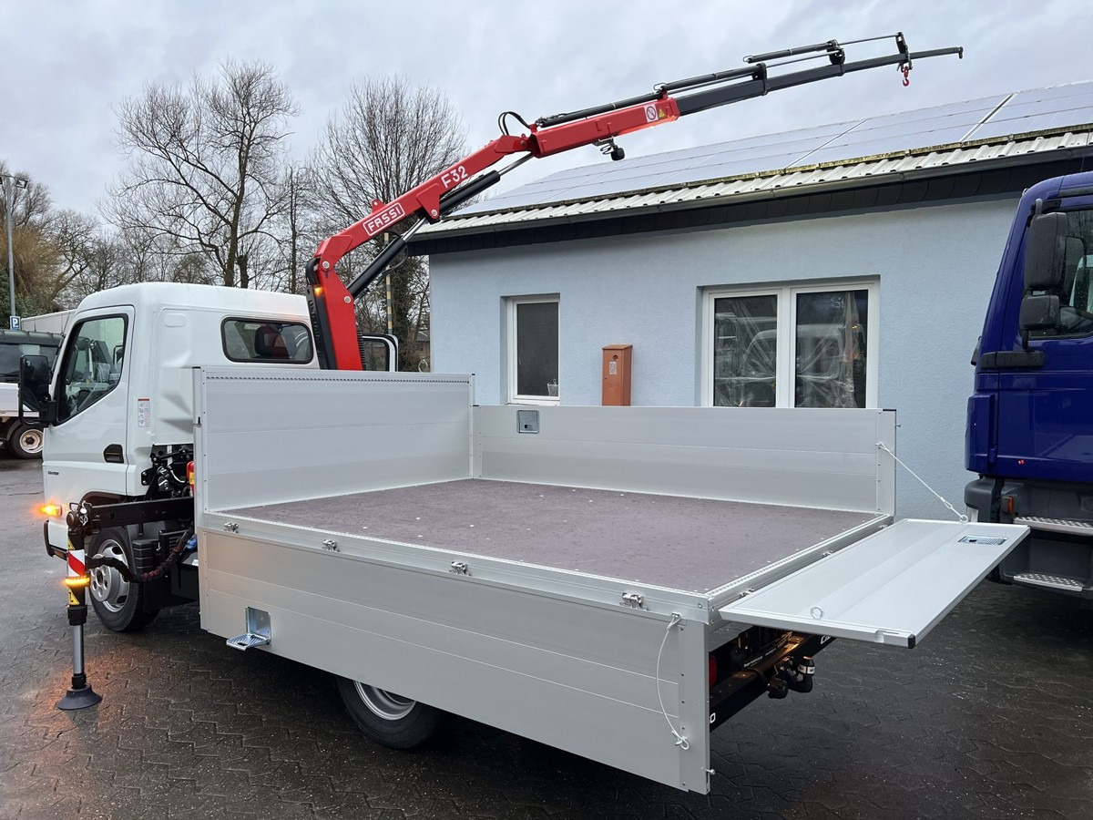 FUSO 3S15 Alu Pritsche 2.80m Ladekran Funk! sofort ve - Platós teherautó, Darus autó: 1 kép. FUSO 3S15 Alu Pritsche 2.80m Ladekran Funk! sofort ve - Platós teherautó, Darus autó: 1 kép.
