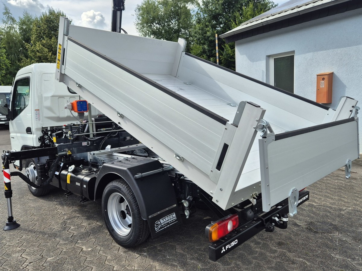 FUSO 3S15 Kipper mit Ladekran Funk 3x hydr. Kran - Billenőplatós kisteherautó: 5 kép. FUSO 3S15 Kipper mit Ladekran Funk 3x hydr. Kran - Billenőplatós kisteherautó: 5 kép.