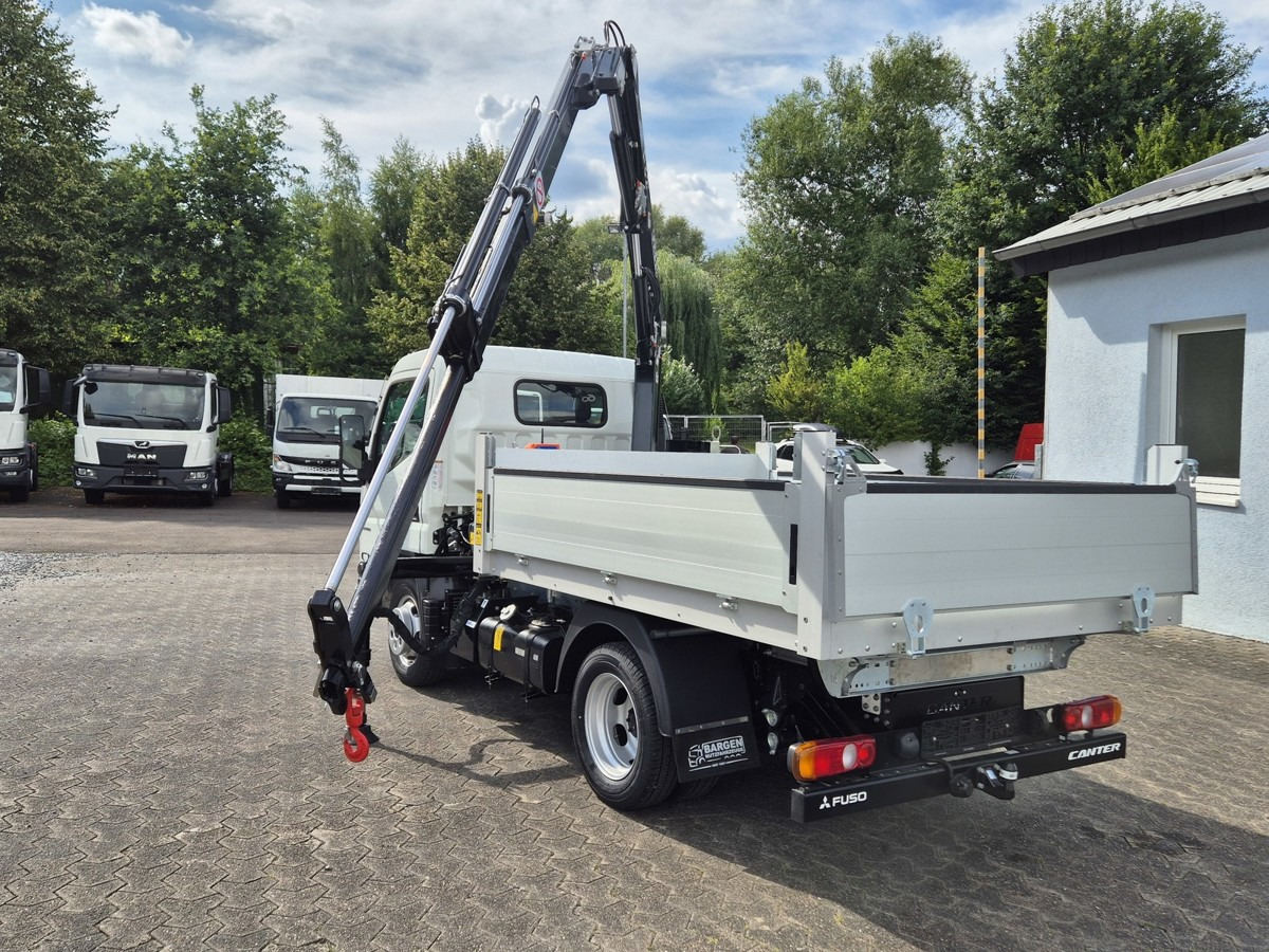 FUSO 3S15 Kipper mit Ladekran Funk 3x hydr. Kran - Billenőplatós kisteherautó: 2 kép. FUSO 3S15 Kipper mit Ladekran Funk 3x hydr. Kran - Billenőplatós kisteherautó: 2 kép.