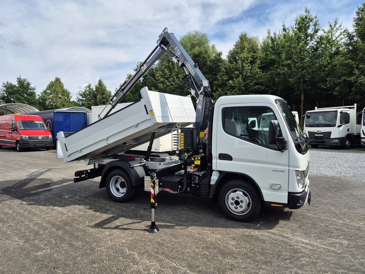 FUSO 3S15 Kipper mit Ladekran Funk 3x hydr. Kran - Billenőplatós kisteherautó: 3 kép. FUSO 3S15 Kipper mit Ladekran Funk 3x hydr. Kran - Billenőplatós kisteherautó: 3 kép.