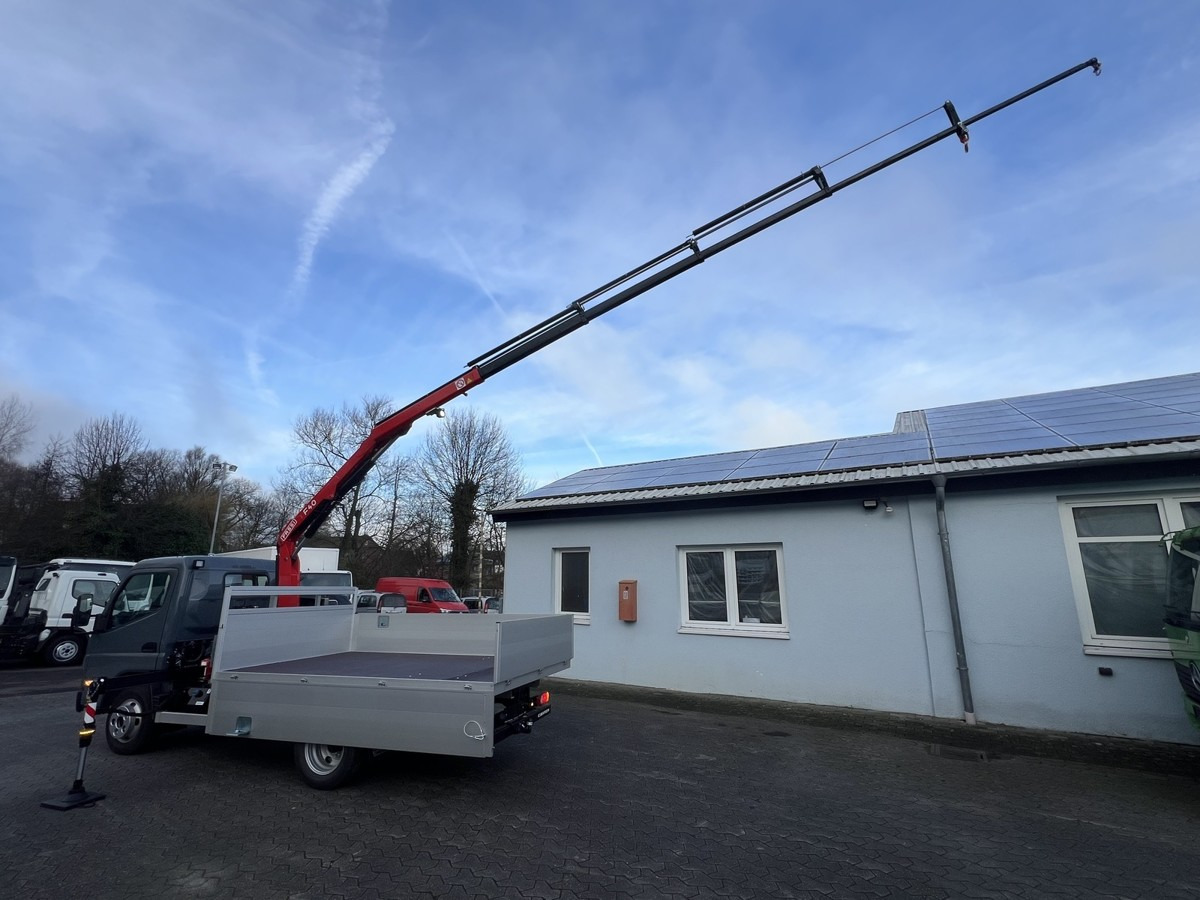 FUSO 6S15 Pritsche 3.0m Kran 4xhydr. Funk! - Platós kisteherautó: 5 kép. FUSO 6S15 Pritsche 3.0m Kran 4xhydr. Funk! - Platós kisteherautó: 5 kép.