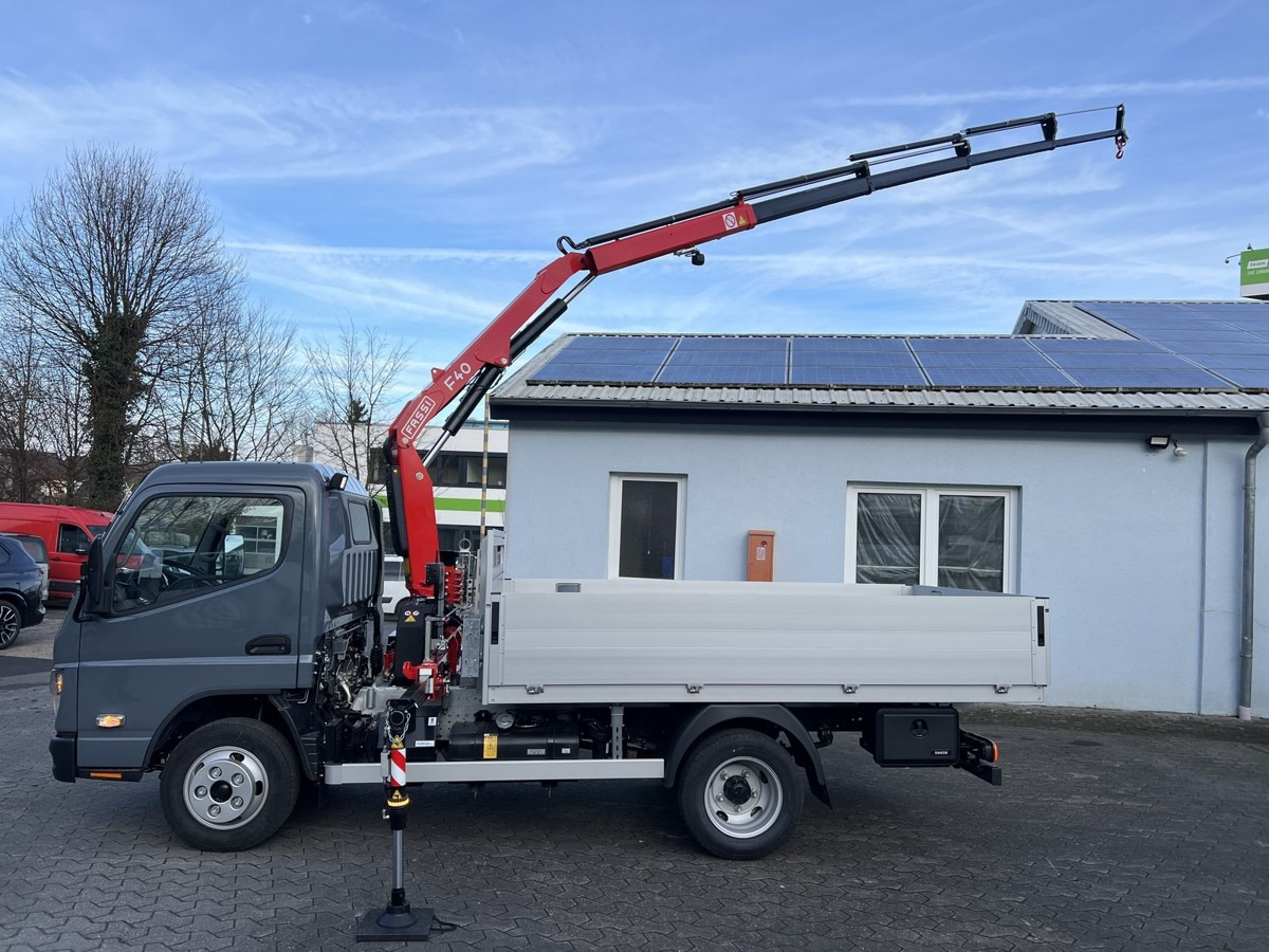 FUSO 6S15 Pritsche 3.0m Kran 4xhydr. Funk! - Platós kisteherautó: 1 kép. FUSO 6S15 Pritsche 3.0m Kran 4xhydr. Funk! - Platós kisteherautó: 1 kép.