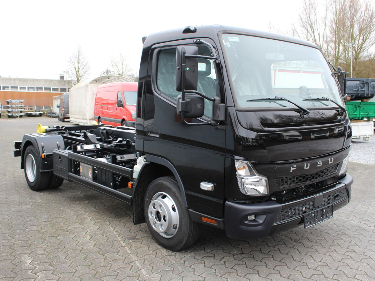 FUSO Canter FUSO 9C18 City Abrollkipper Hooklift Bla - Horgos rakodó teherautó, Darus autó: 4 kép. FUSO Canter FUSO 9C18 City Abrollkipper Hooklift Bla - Horgos rakodó teherautó, Darus autó: 4 kép.