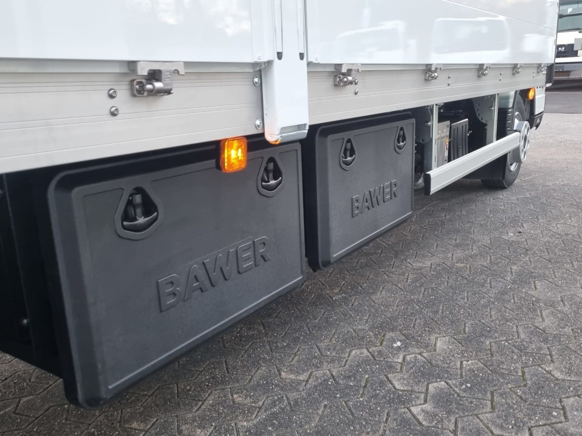Új Platós kisteherautó FUSO FUSO 9C18 Canter Alu Pritsche 6.1m NL 4000kg!: 13 kép.