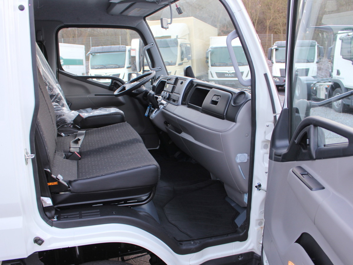Interior photo 1: Új Platós kisteherautó FUSO FUSO 9C18 Canter Alu Pritsche 6.1m NL 4000kg!