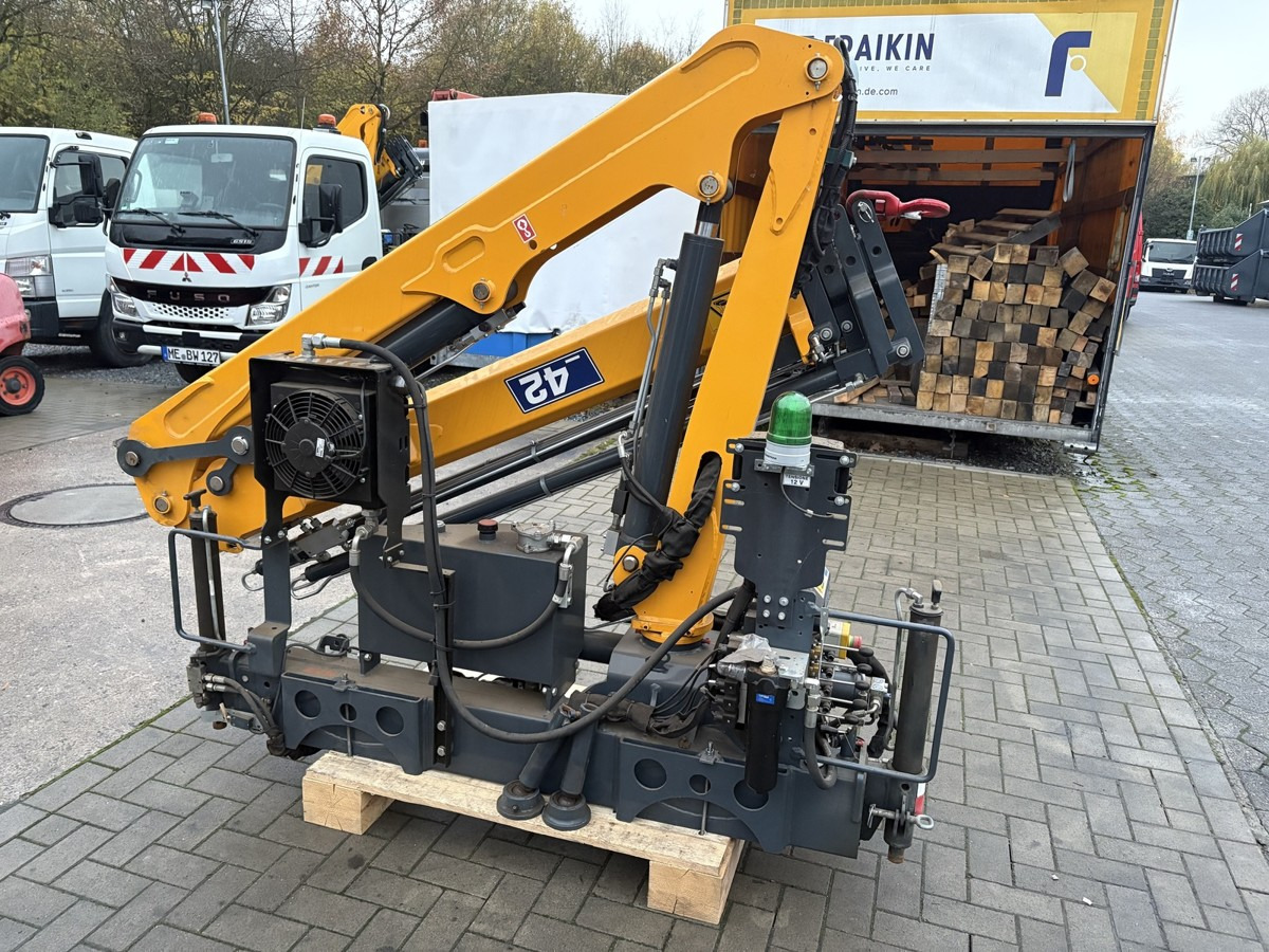 Ladekran Copma 42.4 Funk - Rakodódaru: 3 kép. Ladekran Copma 42.4 Funk - Rakodódaru: 3 kép.