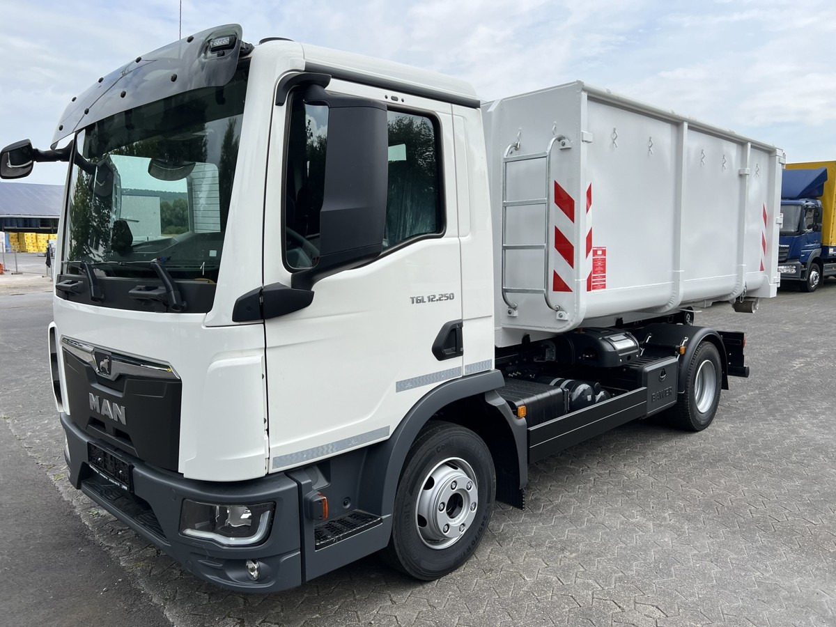 MAN TGL 12.250 BL NEU City Abrollkipper Tipmatik - Horgos rakodó teherautó: 5 kép. MAN TGL 12.250 BL NEU City Abrollkipper Tipmatik - Horgos rakodó teherautó: 5 kép.