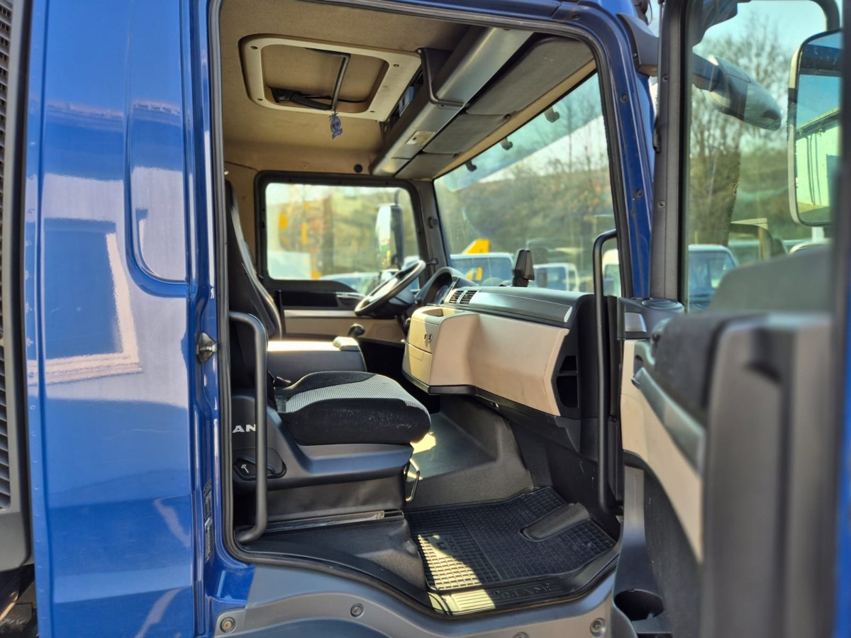 Autószállító teherautó, Kisteherautó MAN TGL 8.220 BL Autotransporter Euro 6 AHK: 8 kép.