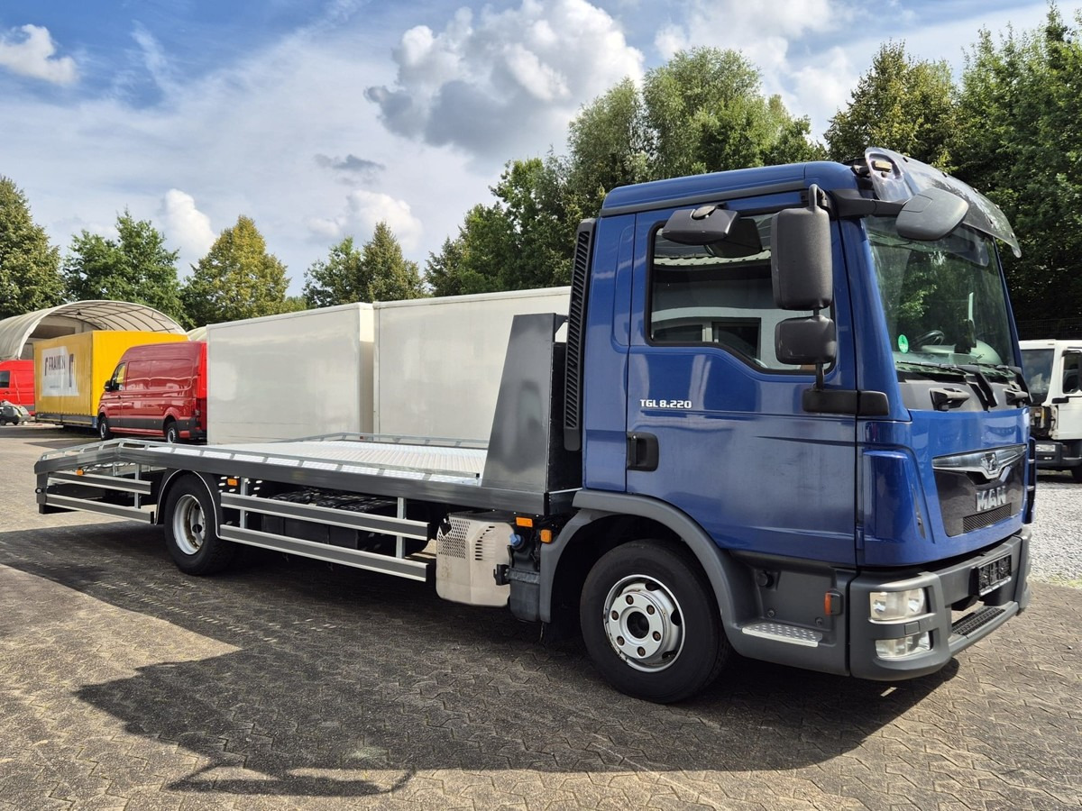 MAN TGL 8.220 BL Autotransporter Euro 6 AHK - Autószállító teherautó, Kisteherautó: 2 kép. MAN TGL 8.220 BL Autotransporter Euro 6 AHK - Autószállító teherautó, Kisteherautó: 2 kép.