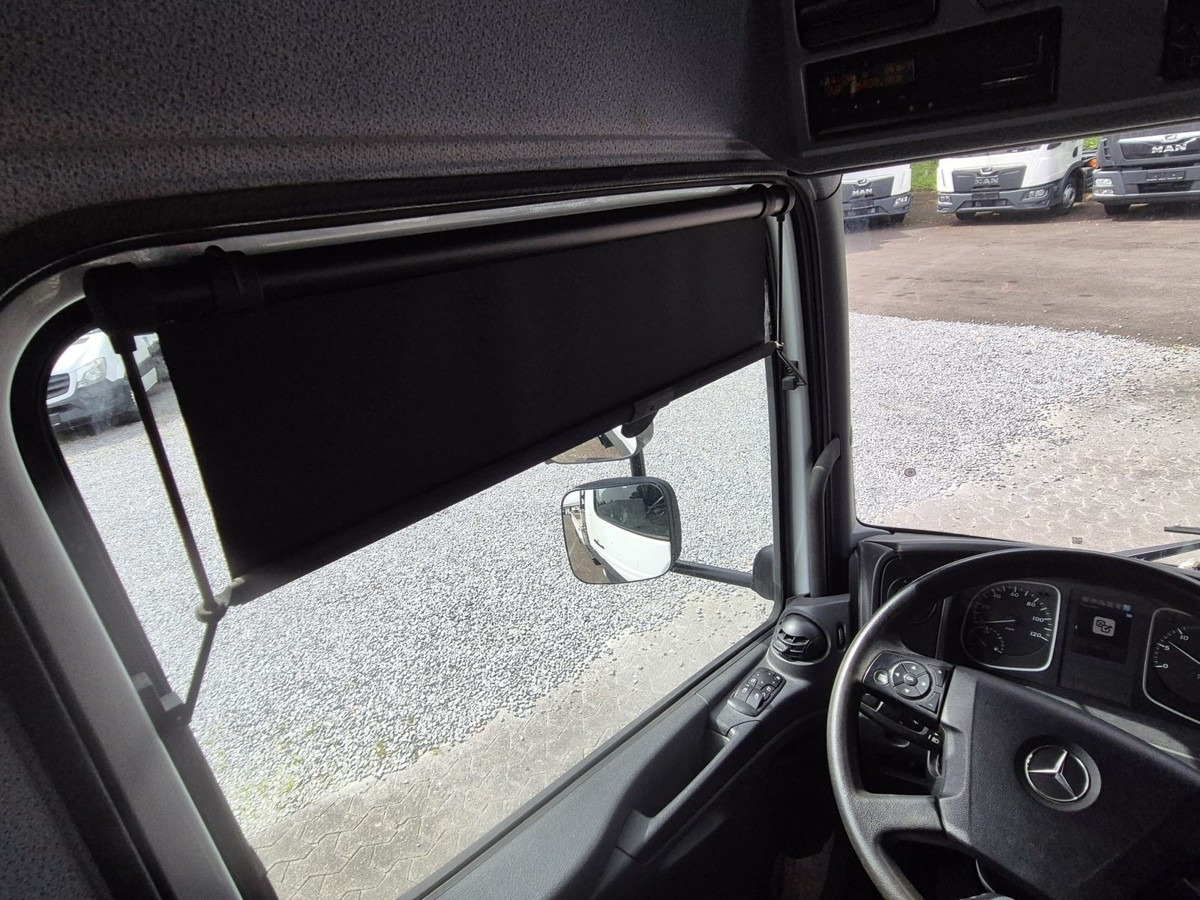 MERCEDES-BENZ Atego 823 3-Seiten Kipper Meiller AHK - Billenőplatós kisteherautó: 5 kép. MERCEDES-BENZ Atego 823 3-Seiten Kipper Meiller AHK - Billenőplatós kisteherautó: 5 kép.